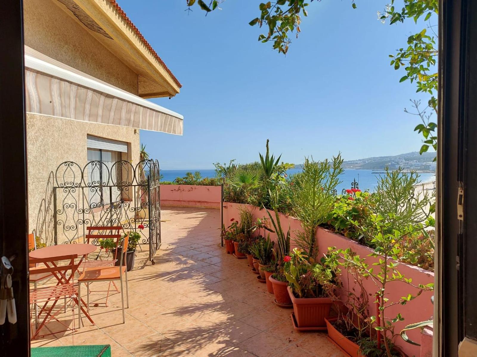 Appartement Bord De Mer Et Piscine En Option Tanger Exterior foto